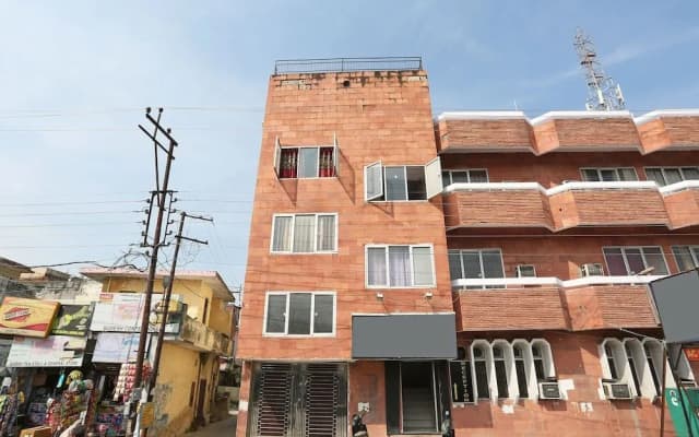 Hotel Shiv Murti Grand By OYO Rooms