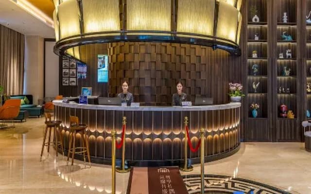 Dongguan South Station Tangxia Rainbow Shopping Center Jinjiang Metropolo Hotel