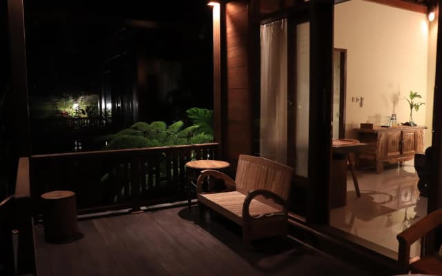 Mirah Guest House