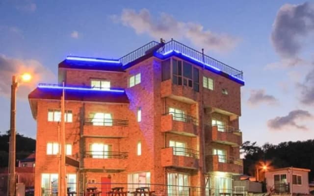 Damoa Pension