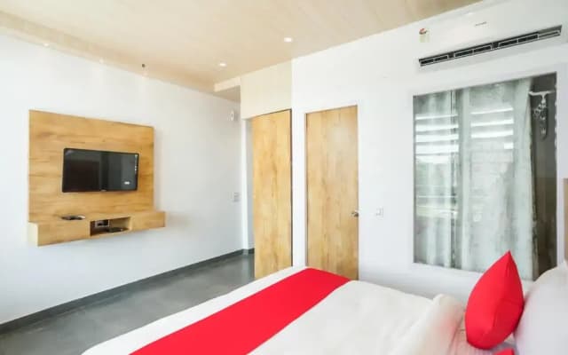 Hotel Orchid Blu by OYO Rooms