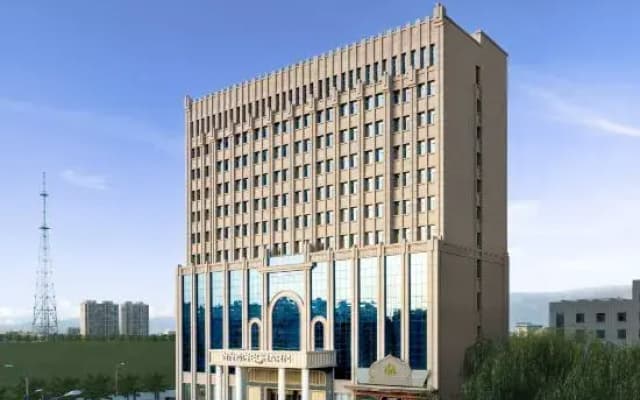 Echarm Hotel (Zhangye West Railway Station Bell Tower Area)