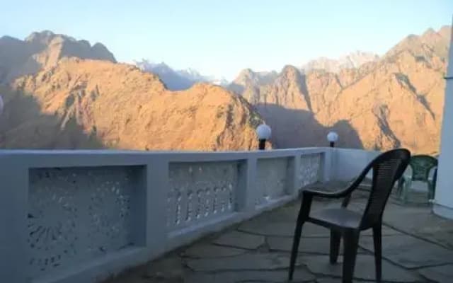 Monal Inn by Nature