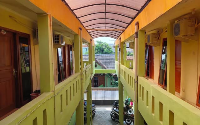 Homestay Kingkost at Nanda
