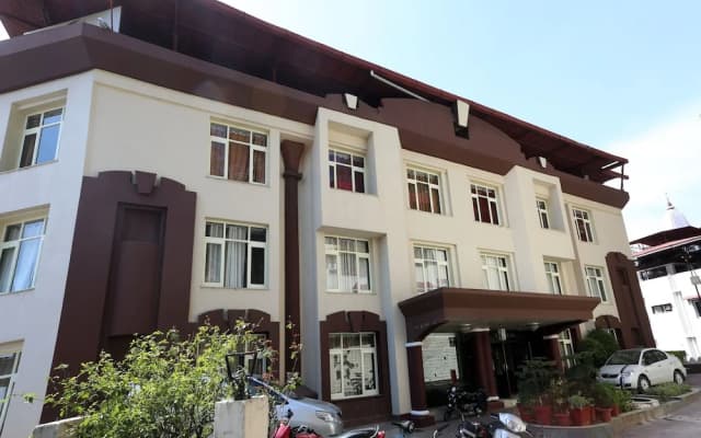 OYO 1672 Hotel The Pearl