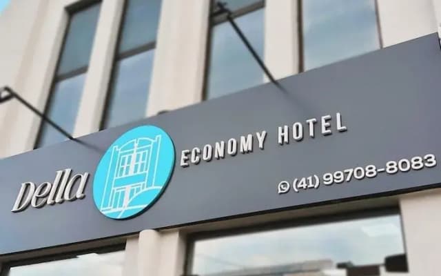 Della Economy Hotel