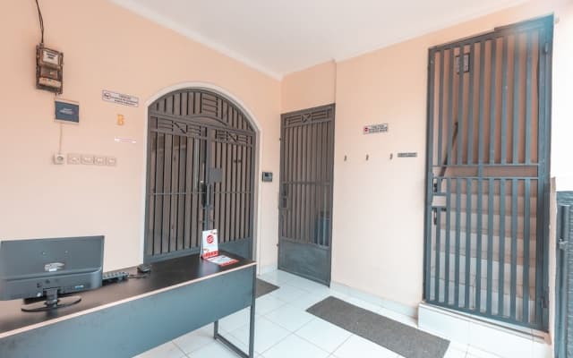 OYO 1841 Kathyrn Residence
