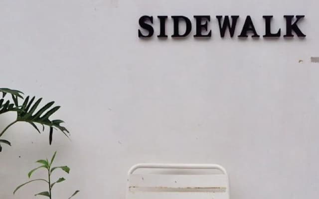 Side Walk Boutique Hotel
