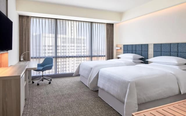 Four Points by Sheraton Surabaya, Pakuwon Indah