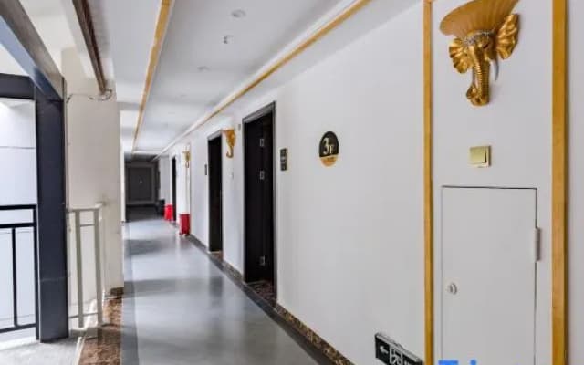 Xishuangbanna Jinghong Jinlai Inn (Gaozhuang Xingguang Night Market Branch)
