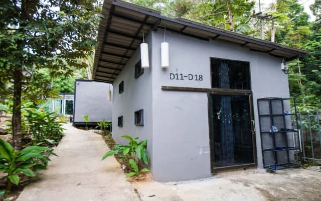 OYO 695 My Hostel