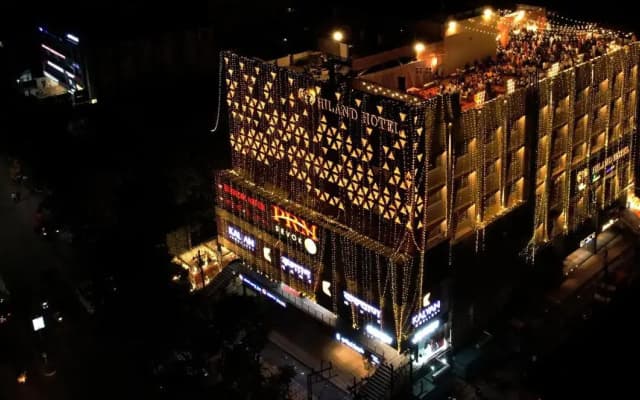 Hiland Hotel