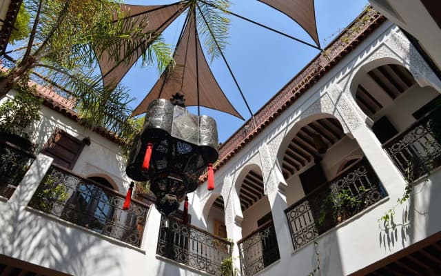 Riad La Porte Rouge By La Siredrah
