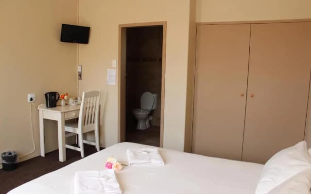 Travel Lodge