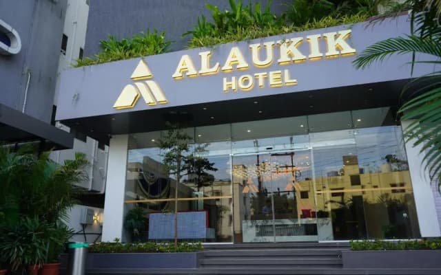Alaukik Hotel