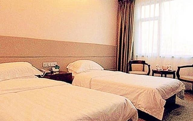 China Rushan Champs Elysees Hotel