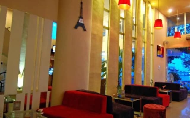 Bamboo Green Riverside Hotel