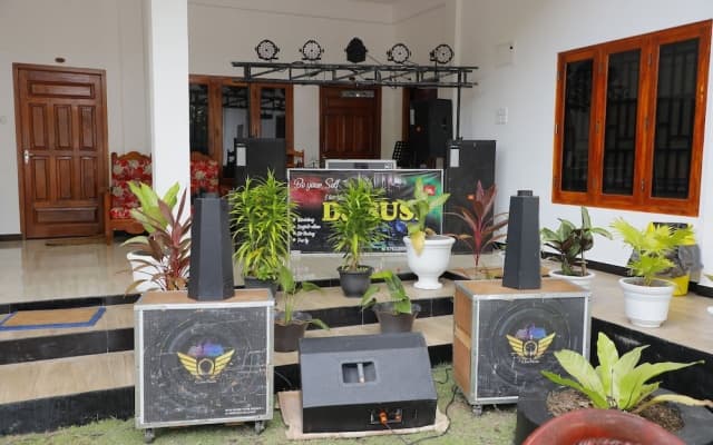 Amis hotel