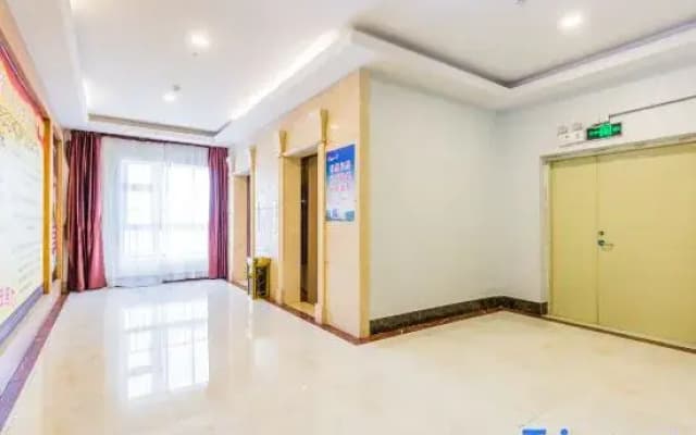 Shaqiao Hotel (Foshan West Railway Station)