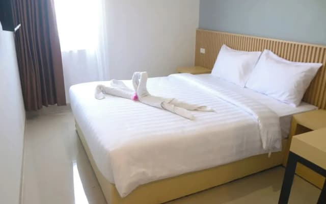 Upcity Hotel By Sajiwa