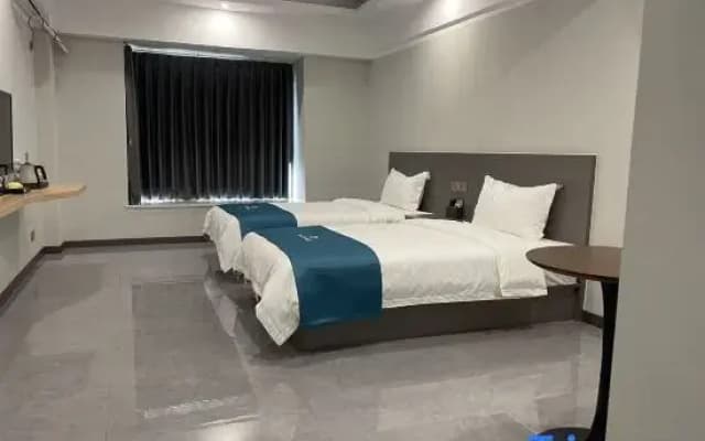 Panzhihua 9+1 Business Hotel