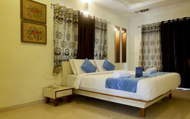 FabHotel Empire Deluxe SafdarjungEnclave