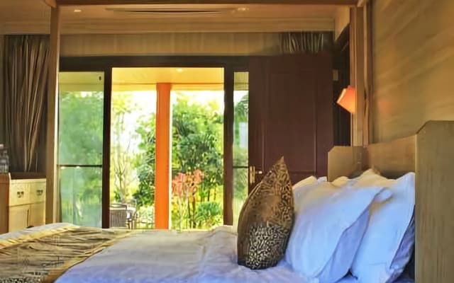 Kangquan Yunhai Hot Spring Hotel