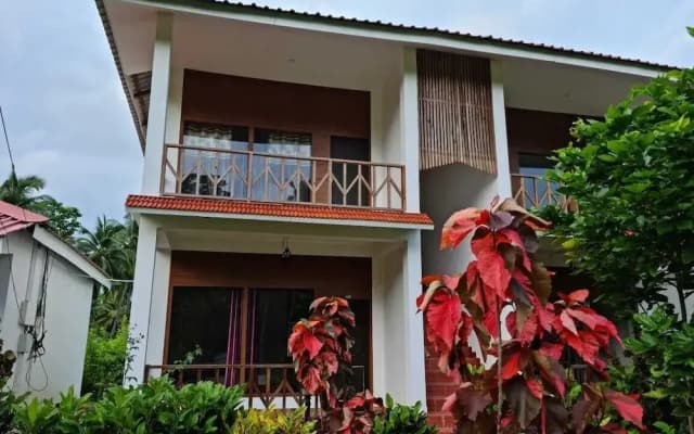 Hotel Exotica Squares Beach Resort