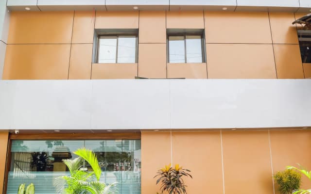 Hotel Plaza Executive Kurla