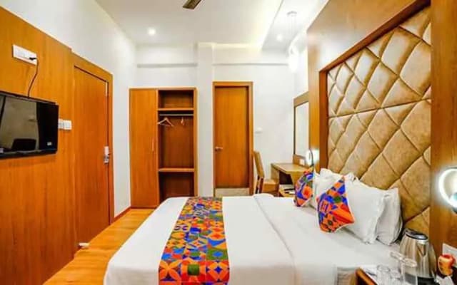 FabHotel Sunrise Suites