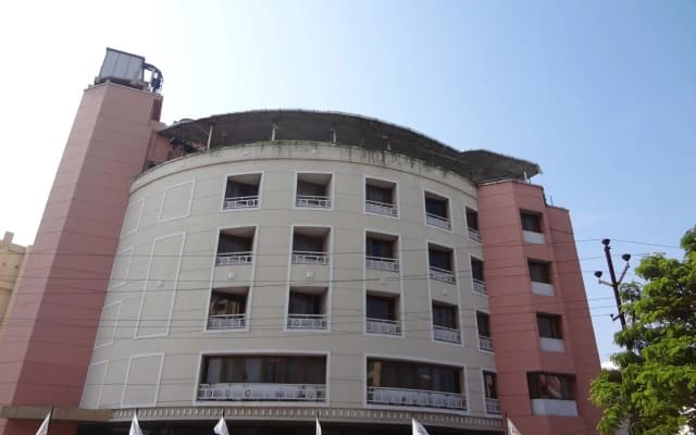 Daspalla Executive Court