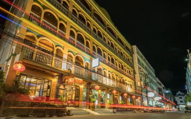Grand Orlov Apart Hotel