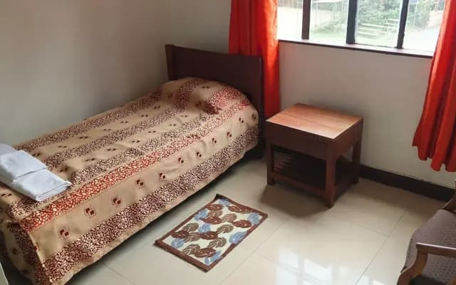 Sadili Oval B & B