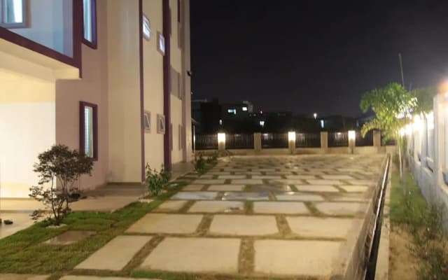 Kompo Villa 2