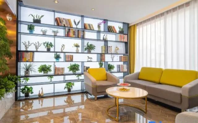 Zhihui Orange Hotel (Yongkang Wanda Plaza Convention and Exhibition Center)