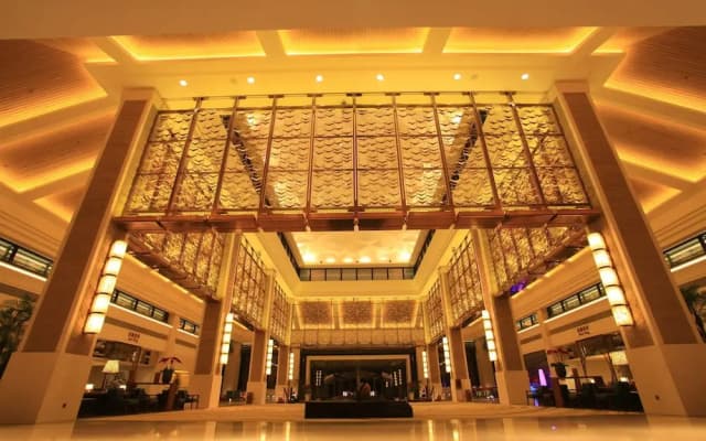 Crowne Plaza Hailing Island