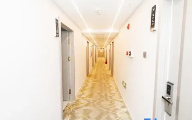 Youjia Collection Hotel (Harbin Railway Station)
