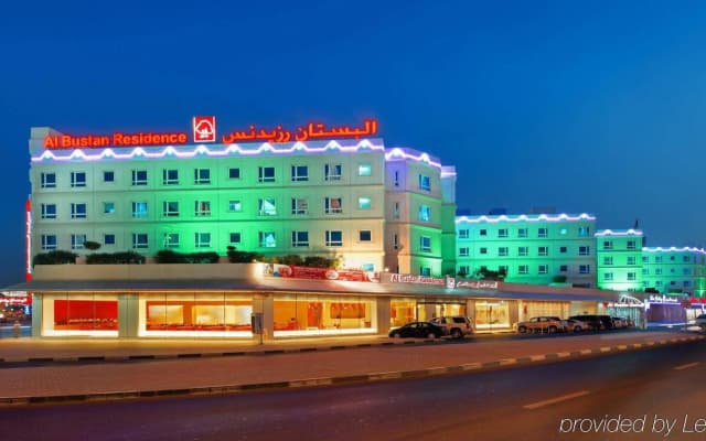 Отель Al Bustan Center & Residence