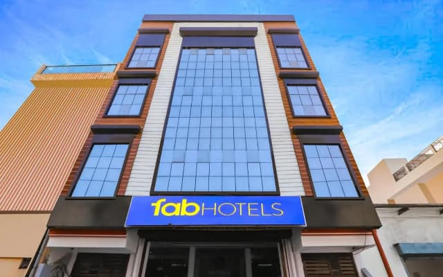 Fabhotel Triveni