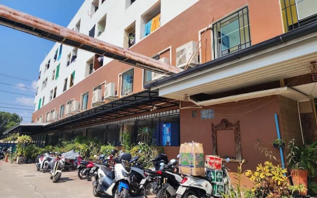 Kim Hotel At Bangplong