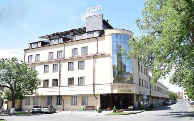 Отель «Арцах»