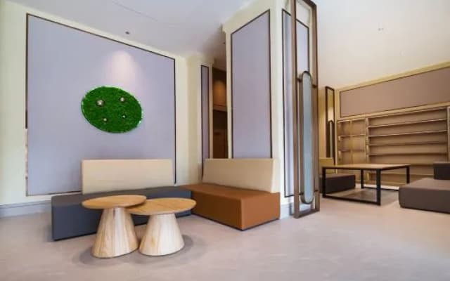 Vienna 3 Best Hotel (Xishuangbanna Menghai Meng Barak International Resort Jingguan Road)