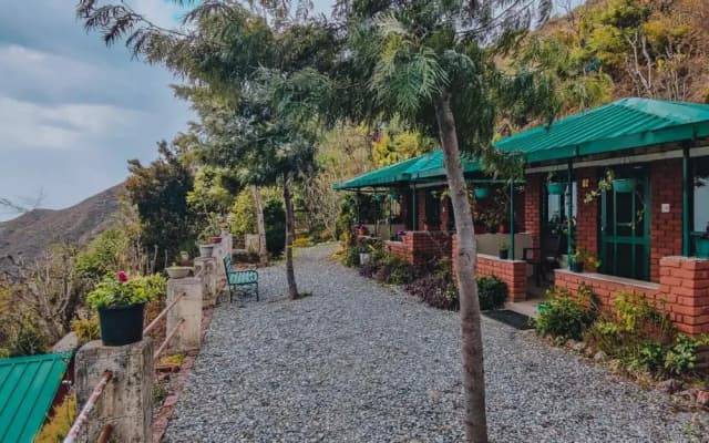 Room on the Roof - Viratkhai, Chakrata, by Himalayan Eco Lodges