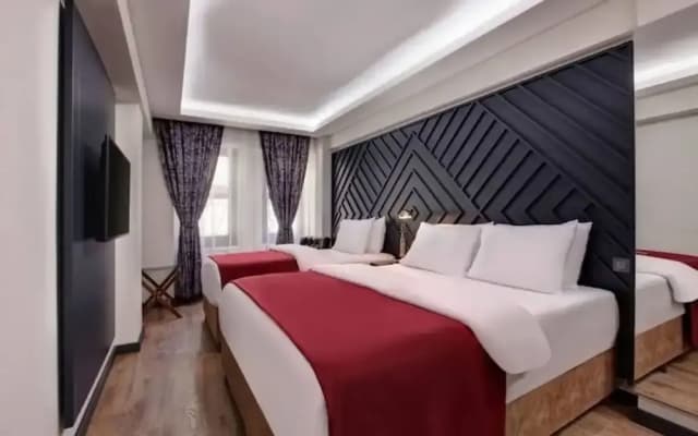Room-luxury Triple Room in Istanbul