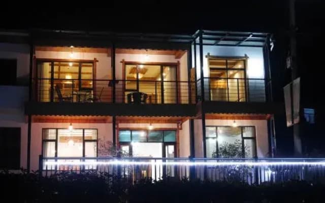 Mogan Mountain Small Douwu Inn