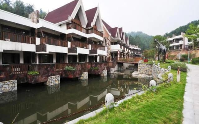 River & Holiday Hotel