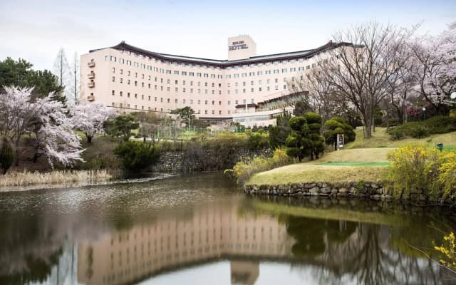 Kolon Hotel