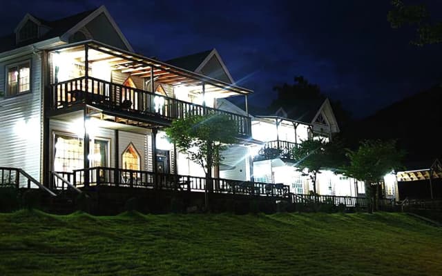 Anmyeondo Lake Park Pension