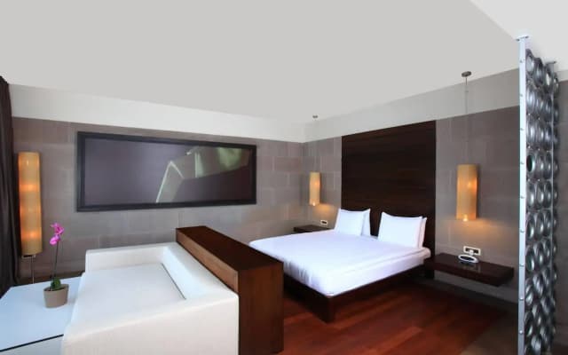 No 81 Hotel