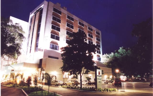 Rede Andrade Luxor Hotel
